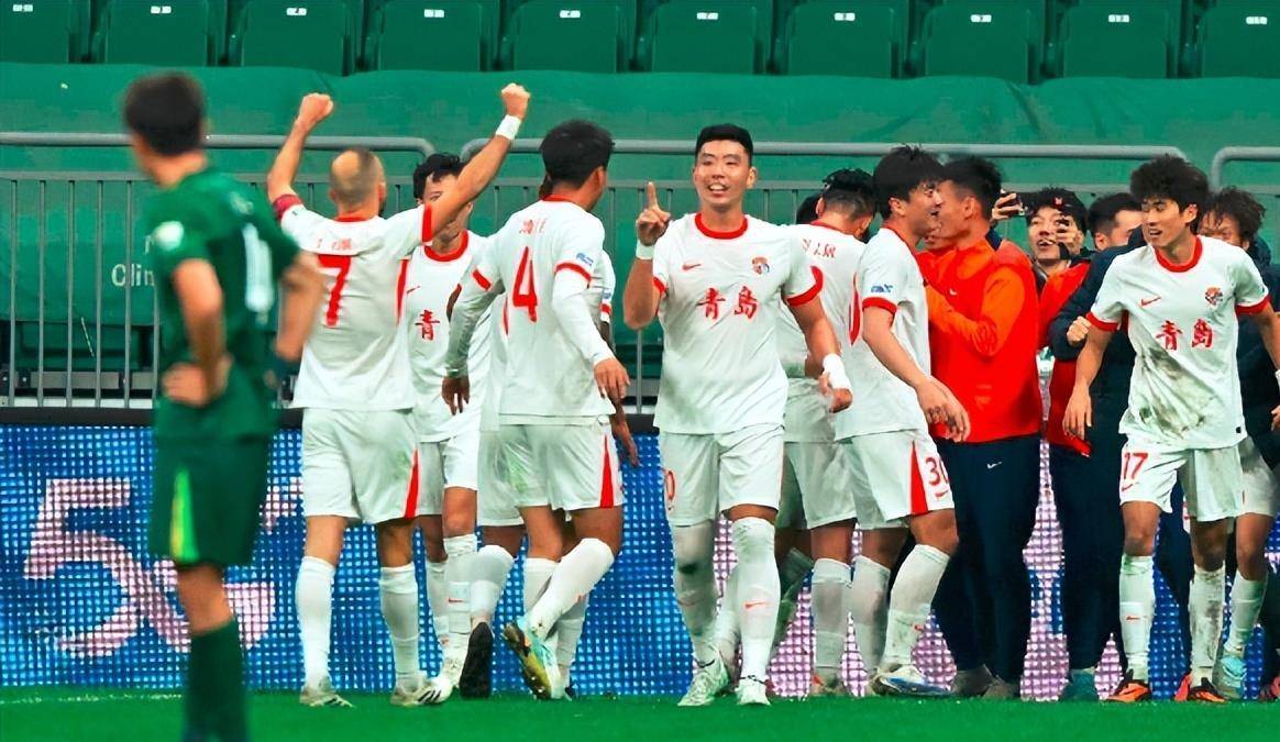 MILAN ESPORTS-中超球队备战赛场，全力冲刺争夺冠军的简单介绍